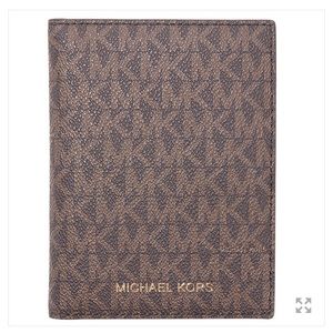 Michael Kors Bedford Travel Passport Wallet